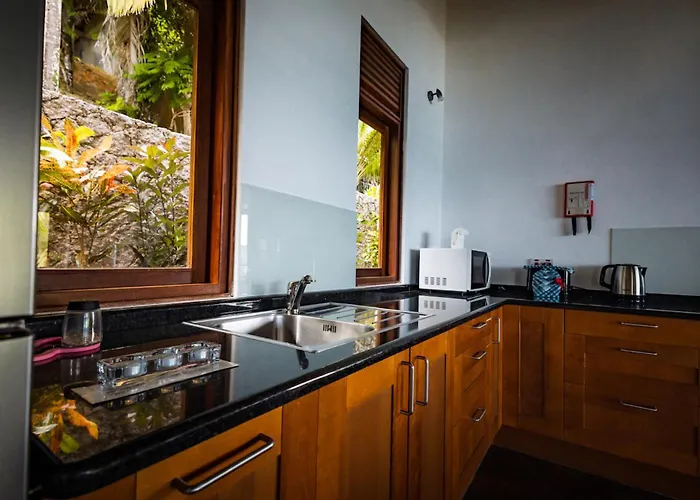 Villa De Jardin Self-catering Port Glaud