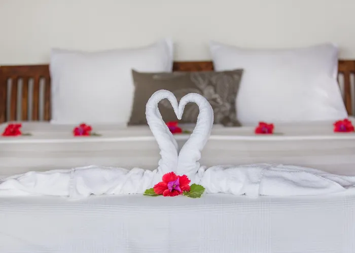De Jardin Self-catering * Port Glaud