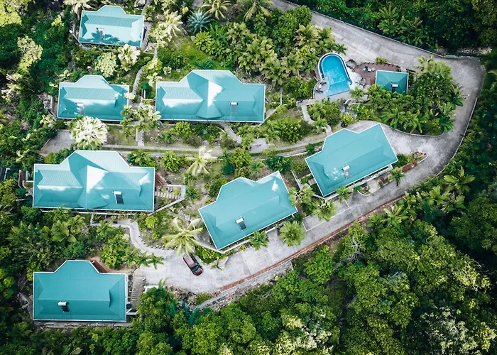 De Jardin Self-catering * Port Glaud